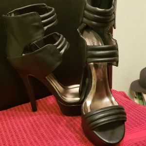 Black Charlotte Russe heels